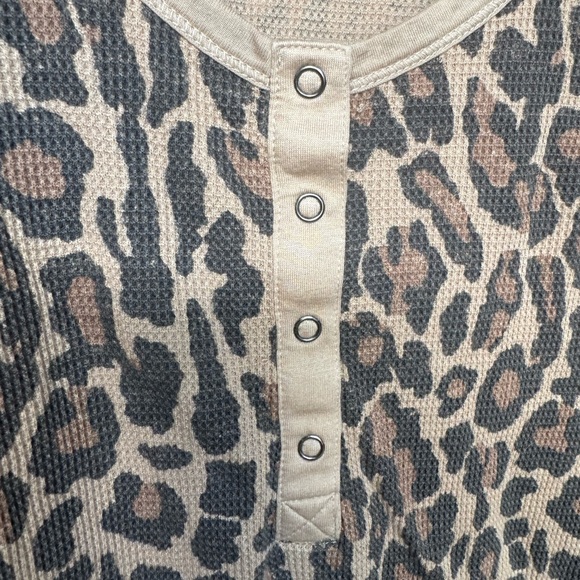 Splendid cheetah print thermal - Picture 5 of 6